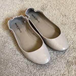 Nude Ballet Flats